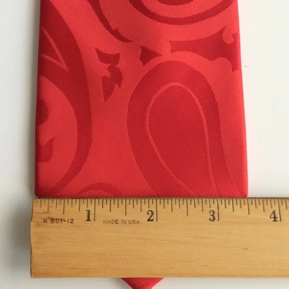 Rossi Man Red Paisley Tie & Handkerchief Set - Picture 6 of 10